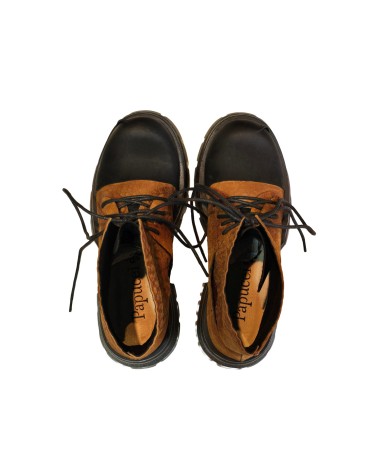 PAPUCEI STIEFEL MOSS
