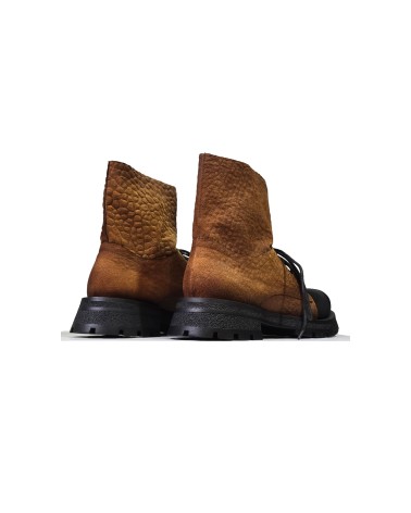 PAPUCEI STIEFEL MOSS